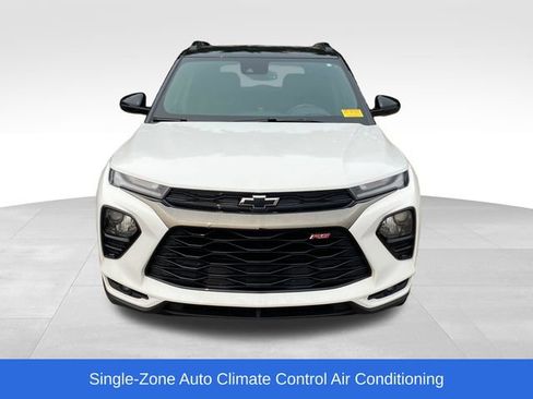 Used 2023 Chevrolet TrailBlazer RS w/ Convenience Package AWD/4WD image 4