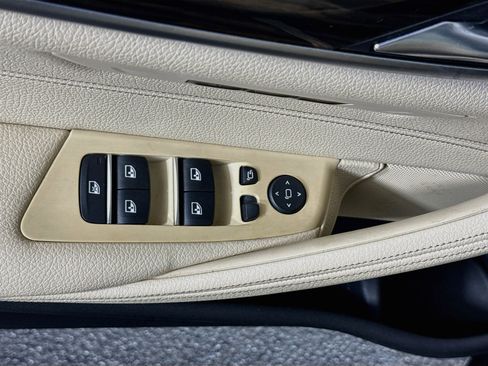 Used 2018 BMW 530i w/ Premium Package RWD image 24
