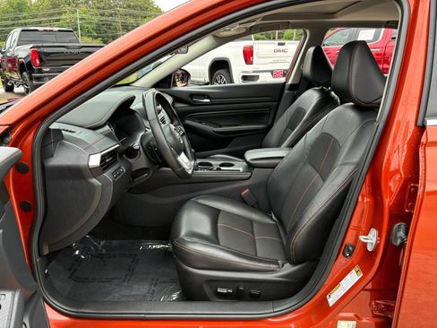 Used 2021 Nissan Altima 2.5 SR w/ SR Premium Package FWD image 12