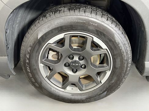 Used 2023 Honda Pilot LX image 28