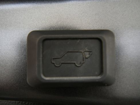 Used 2023 Toyota RAV4 XLE Premium AWD/4WD image 25