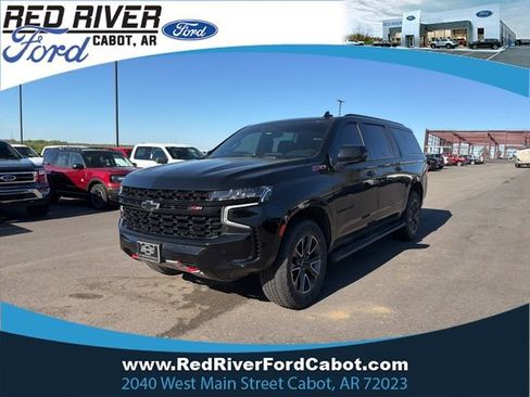 Used 2024 Chevrolet Suburban Z71 w/ Luxury Package image 1