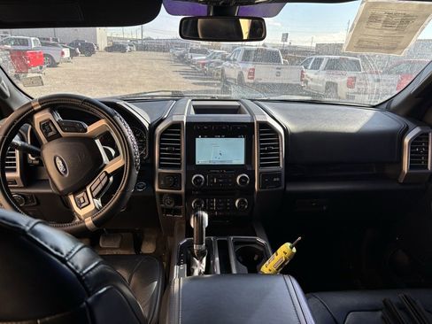 Used 2017 Ford F150 Platinum w/ Equipment Group 701A Luxury image 12