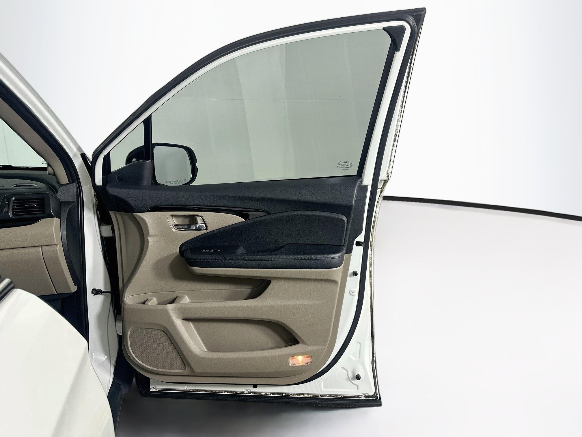Used 2019 Honda Pilot Touring image 35