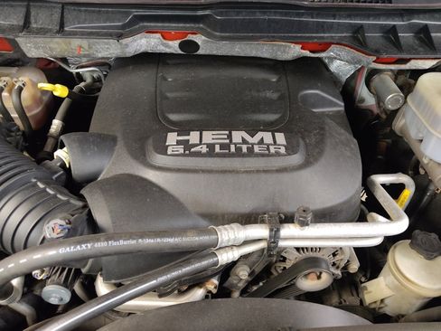 Used 2017 RAM 2500 Tradesman w/ Chrome Appearance Group AWD/4WD image 30