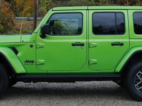 New 2026 Jeep Wrangler Unlimited Sahara w/ Technology Group image 8