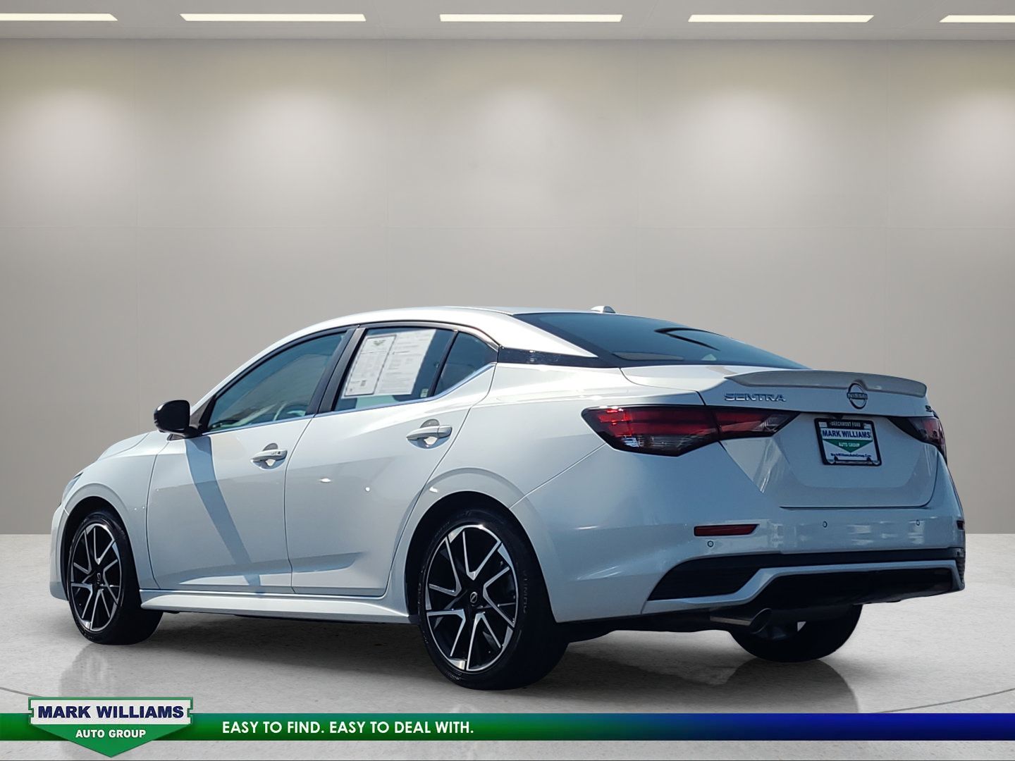 Used 2024 Nissan Sentra SR w/ SR Premium Package FWD image 6