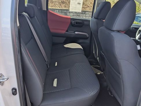 Certified 2023 Toyota Tacoma SR5 AWD/4WD image 17