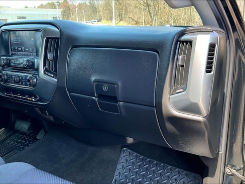Used 2018 Chevrolet Silverado 1500 LT w/ All Star Edition image 13