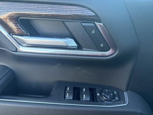 New 2026 GMC Sierra 1500 Elevation image 12
