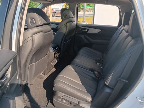 Used 2024 Acura MDX SH-AWD image 13