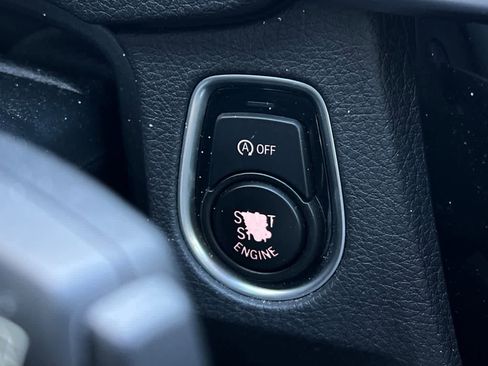 Used 2017 BMW 330i Sedan image 24