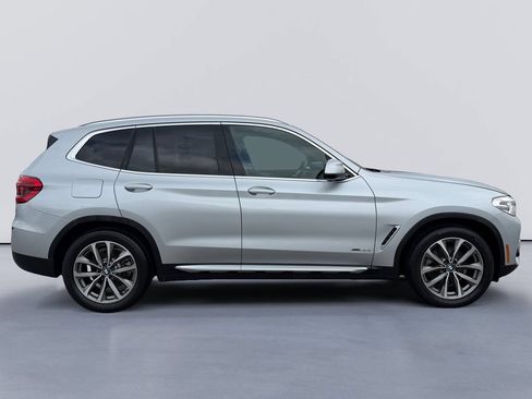 Used 2018 BMW X3 xDrive30i AWD/4WD image 2