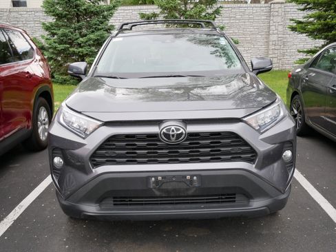 Used 2021 Toyota RAV4 XLE Premium AWD/4WD image 2