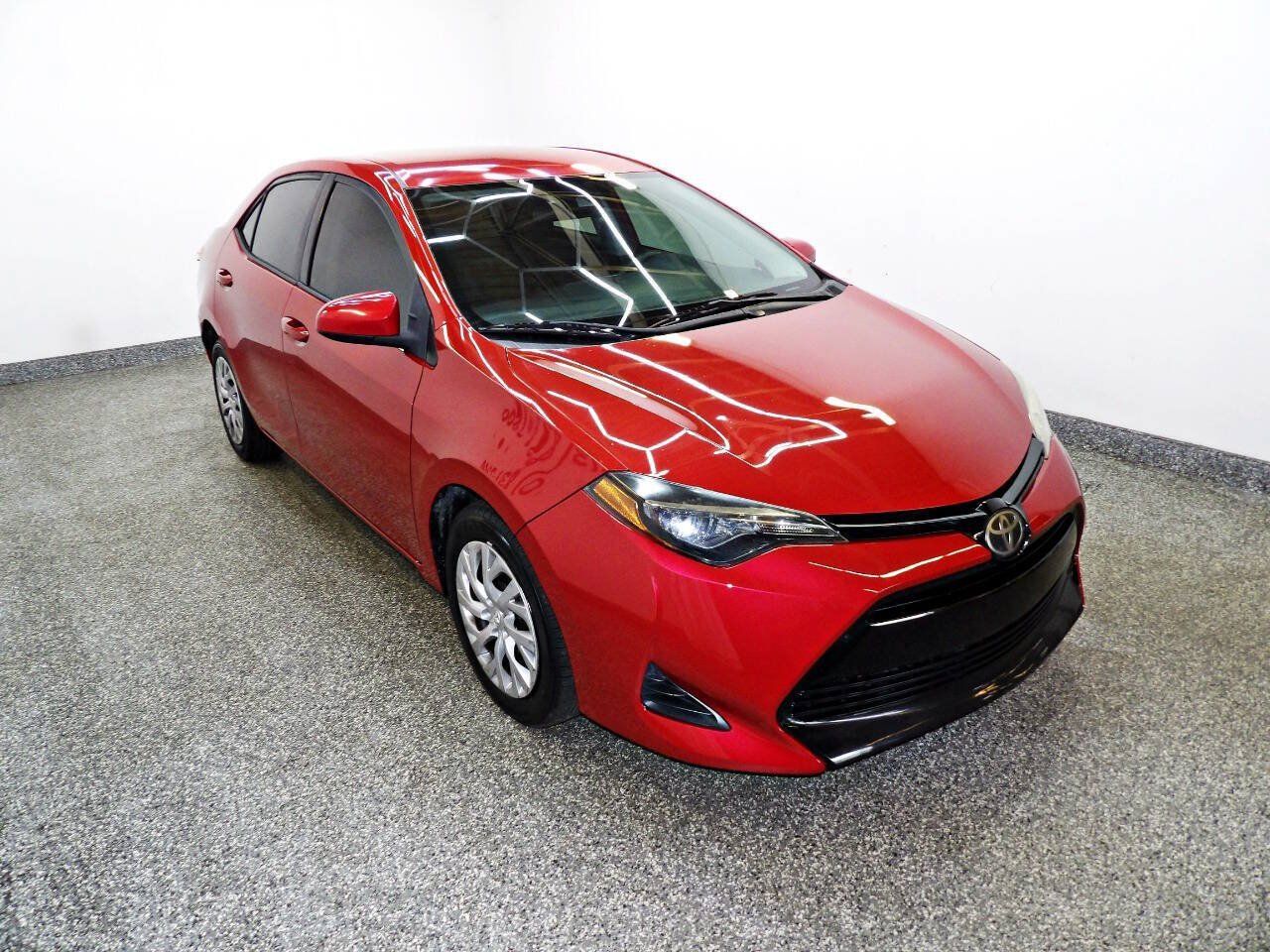 Used 2019 Toyota Corolla LE FWD image 3