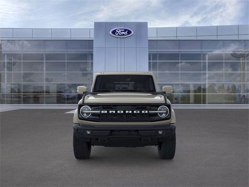 New 2025 Ford Bronco Outer Banks image 6