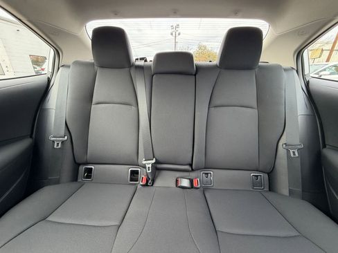 Used 2025 Toyota Corolla LE image 36