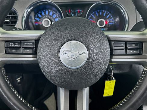 Used 2014 Ford Mustang Convertible image 10