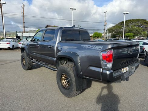 Used 2019 Toyota Tacoma TRD Off-Road image 4