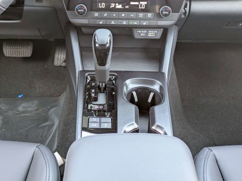 New 2026 Subaru Outback Premium image 20