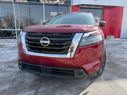 Certified 2023 Nissan Pathfinder SV w/ SV Premium Package image 1