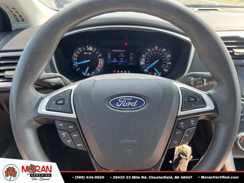 Used 2013 Ford Fusion SE FWD image 18