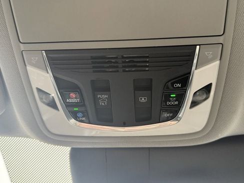 Used 2019 Acura RDX AWD w/ Advance Package image 34