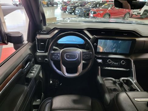 Used 2024 GMC Sierra 3500 Denali w/ Technology Package image 18