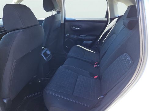 Certified 2025 Honda HR-V LX image 27