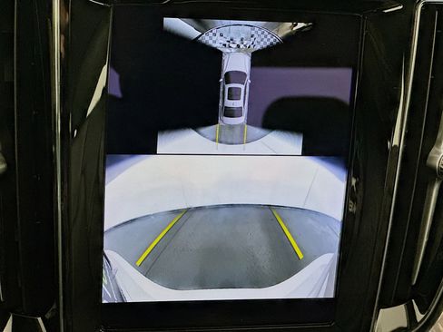 Used 2024 Volvo S60 B5 Plus image 23