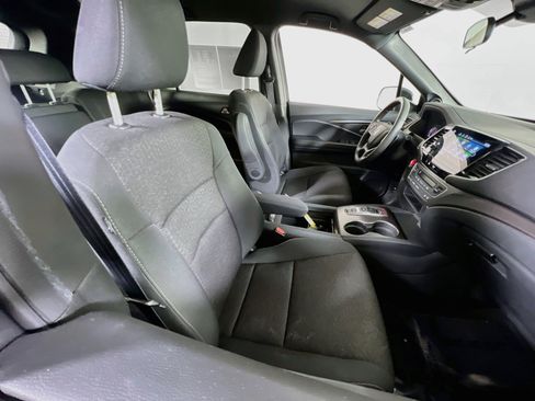 Used 2021 Honda Passport Sport image 25
