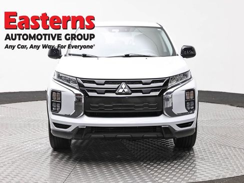 Used 2023 Mitsubishi Outlander Sport LE AWD/4WD image 2