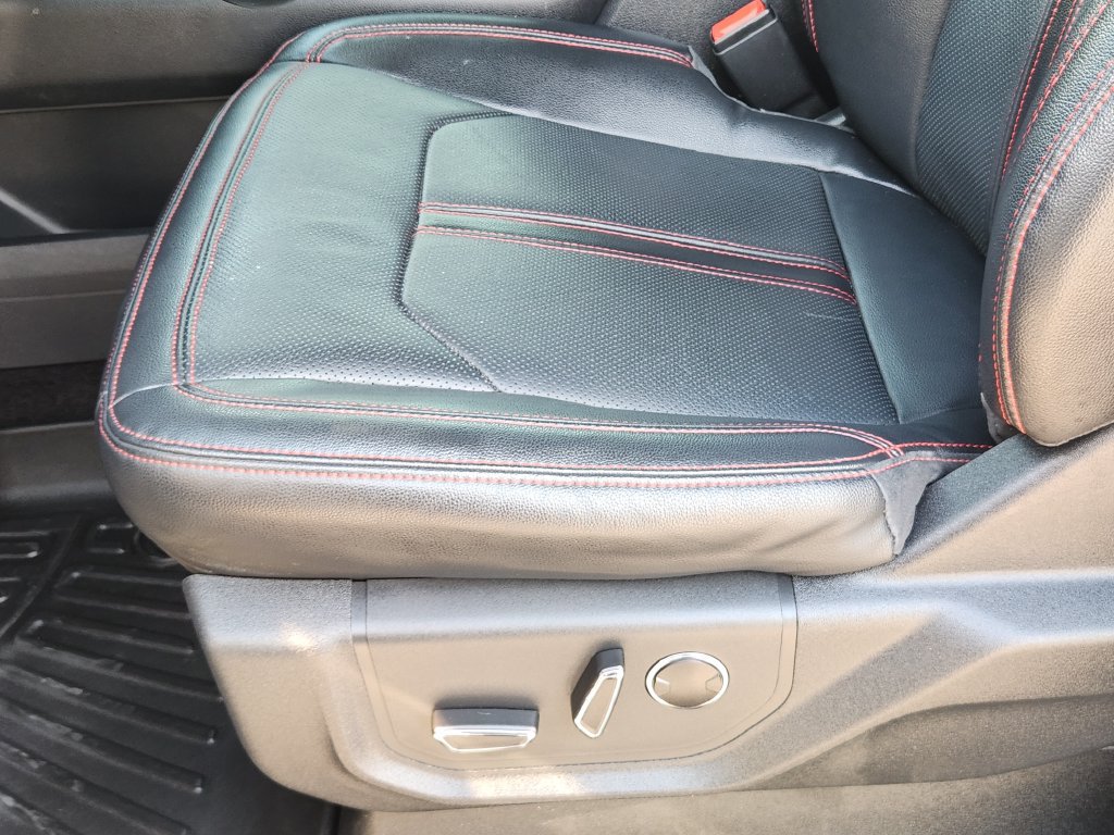 Used 2022 Ford Expedition Limited AWD/4WD image 17