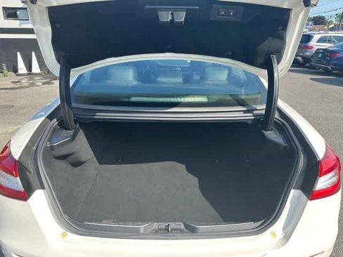 Used 2017 Maserati Quattroporte S image 9