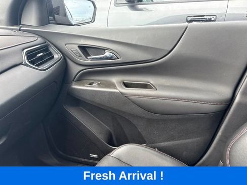 Used 2023 Chevrolet Equinox RS w/ RS Leather Package FWD image 7