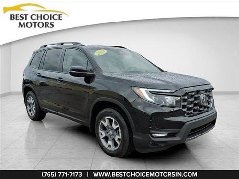 Used 2023 Honda Passport TrailSport image 2