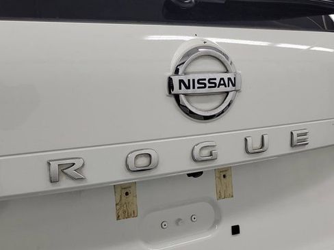 Certified 2021 Nissan Rogue S FWD image 7