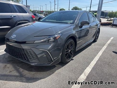 Used 2026 Toyota Camry SE w/ Convenience Package image 7