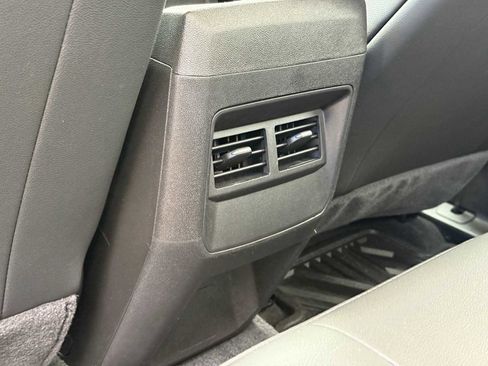 Used 2025 Chevrolet Colorado Trail Boss image 22