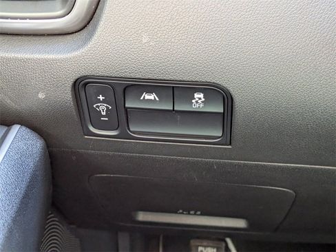 Used 2022 Kia Sorento LX image 23