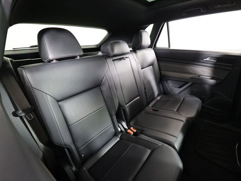 Used 2021 Volkswagen Atlas Cross Sport SEL R-Line w/ Cross Sport MDO Package image 20