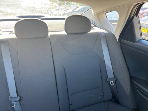 Used 2026 Kia K4 FWD image 33