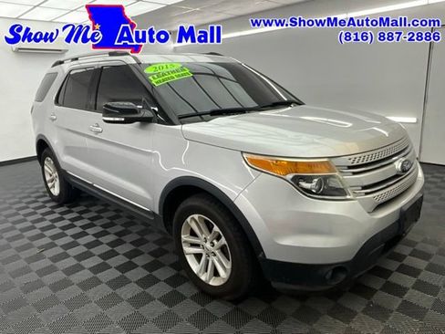 Used 2015 Ford Explorer XLT w/ Equipment Group 202A AWD/4WD image 1