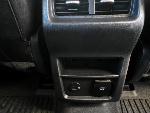 Used 2022 Ford Edge Titanium AWD/4WD image 65
