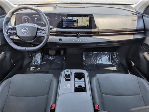 Used 2024 Nissan Ariya AWD image 17
