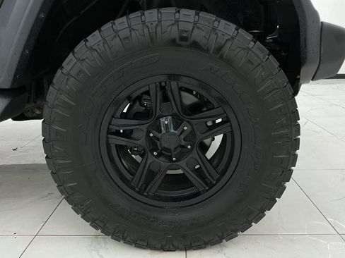 Used 2019 Jeep Wrangler Unlimited Sport S AWD/4WD image 45