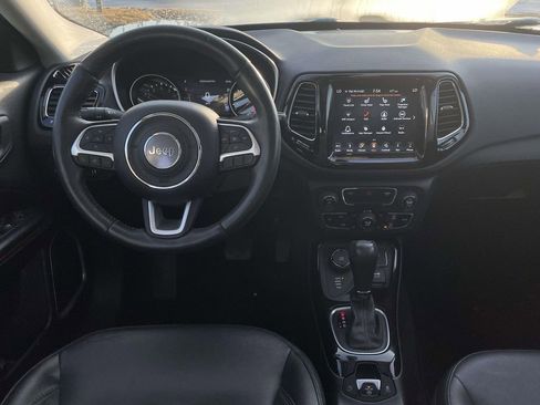 Used 2018 Jeep Compass Limited w/ Navigation Group image 4