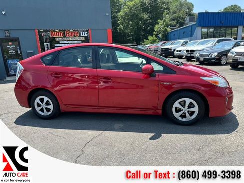 Used 2015 Toyota Prius Three image 8