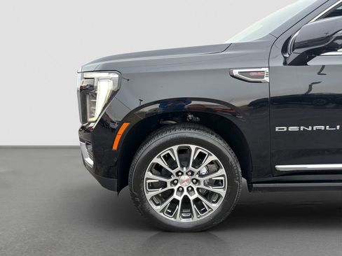 New 2026 GMC Yukon Denali w/ Sun & Power Step Package AWD/4WD image 22