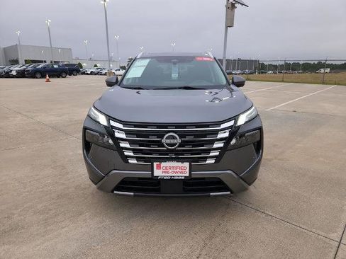 Certified 2024 Nissan Rogue SL w/ SL Premium Package image 9